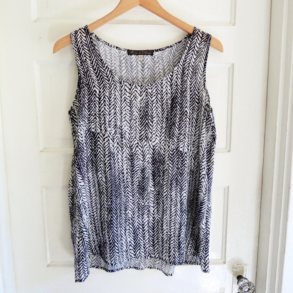 Rose & Olive Silky Black & White Animal Print Tank Shell M
